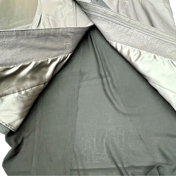 Stella Carakasi Asymmetrical Cut Away Leather Zip Vest Size Medium NEW - Picture 13 of 15